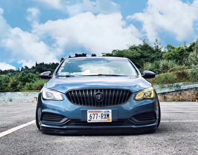 别克英朗两厢改装图片(别克英朗两厢改装图片视频)