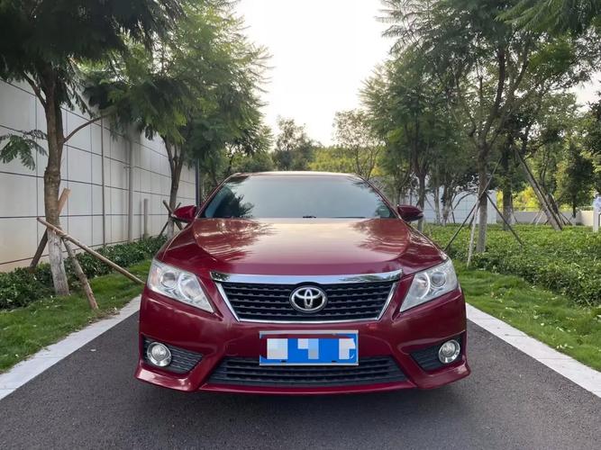 2013年凯美瑞图片(2013款凯美瑞20s图片)