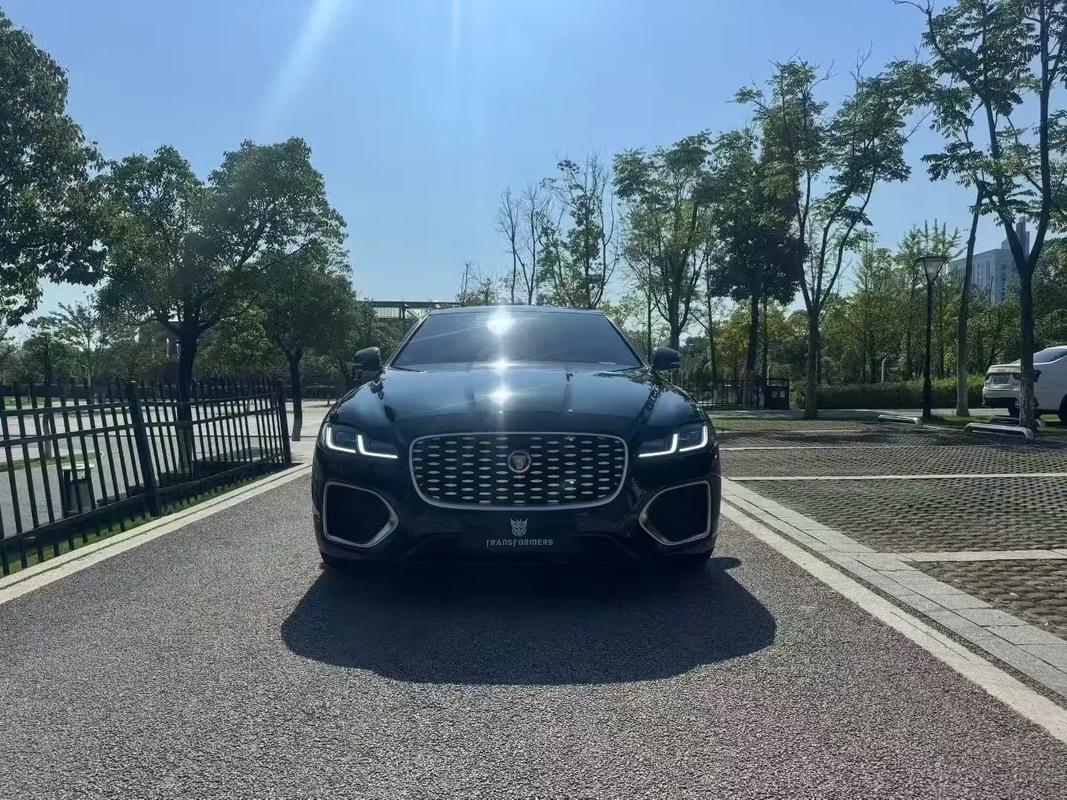 捷豹p250属于什么档次 捷豹p250se