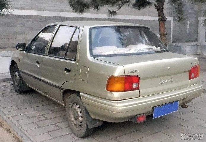 包含夏利威乐哪年停产的词条