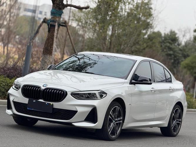 bmw125i(bmw125i两厢)