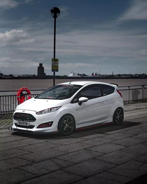 【嘉年华三厢改装,13款嘉年华家用改装案例】